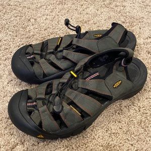 Men’s Keen Newport H2 Size 10